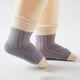 thumbnail image 5 of Calcetines de algodón para bebé, cálidos, gruesos, antideslizantes, calcetines de tripulación para niños pequeños, calcetines elásticos para niños, calcetines antideslizantes de goma con puntos para, 5 of 6
