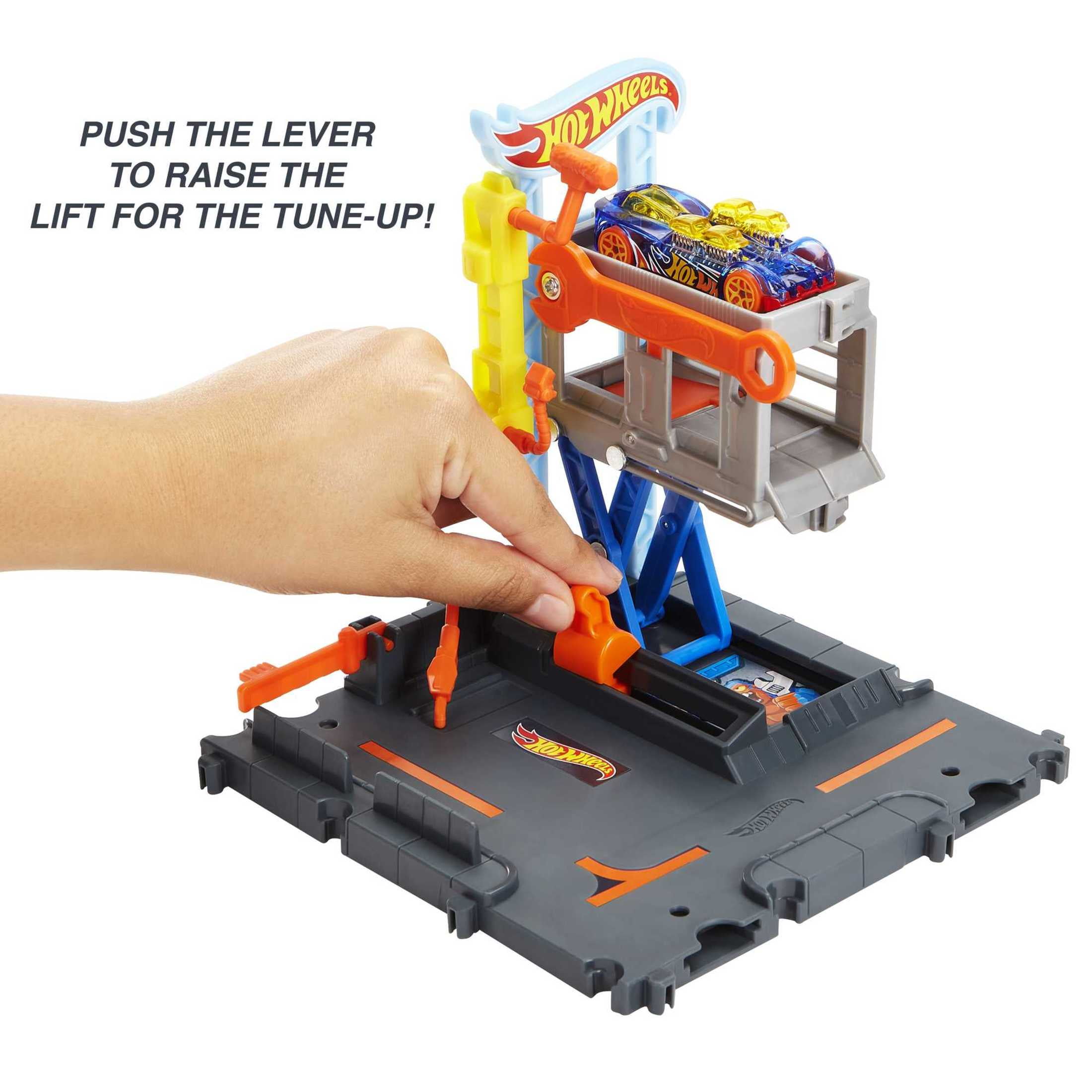 Hot Wheels City Downtown Repair Station Playset, with 1 toy Car