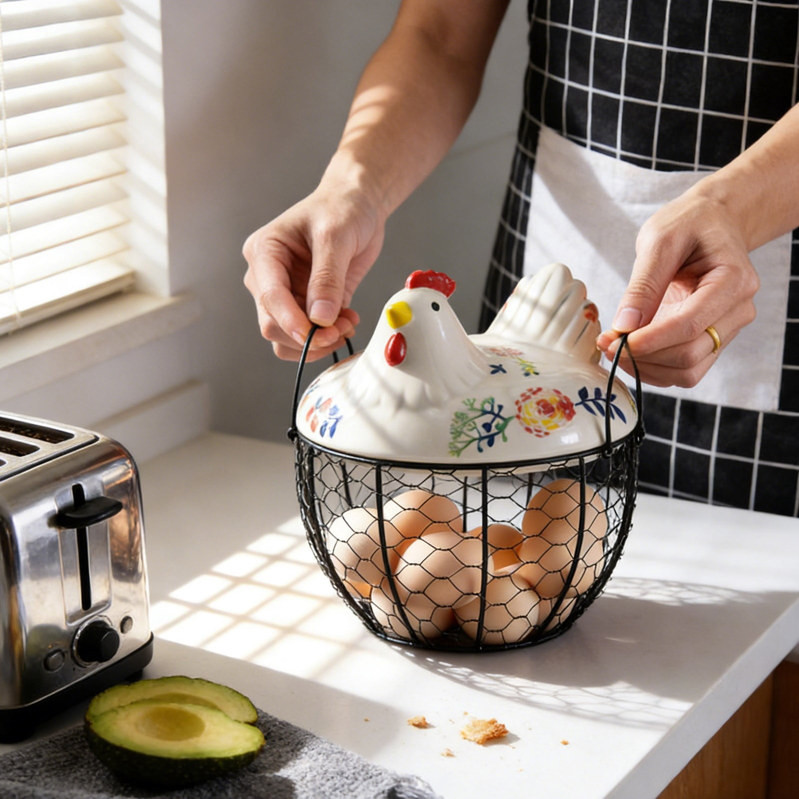 Farmhouse Egg Basket with Ceramic Lid, Black Wire Egg Holder for Fresh Eggs, Decorative Chicken Design Egg Storage Container, Kitchen Countertop Organizer Case for Eggs