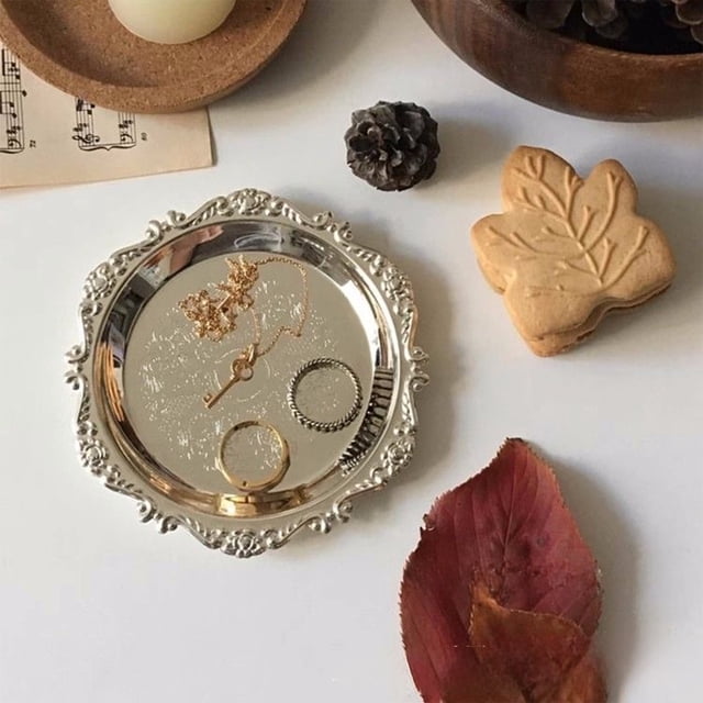ICQOVD Retro European Style Gold Metal Plates with Exquisite Small Plates Jewelry Tray Photo Props Dessert Plates