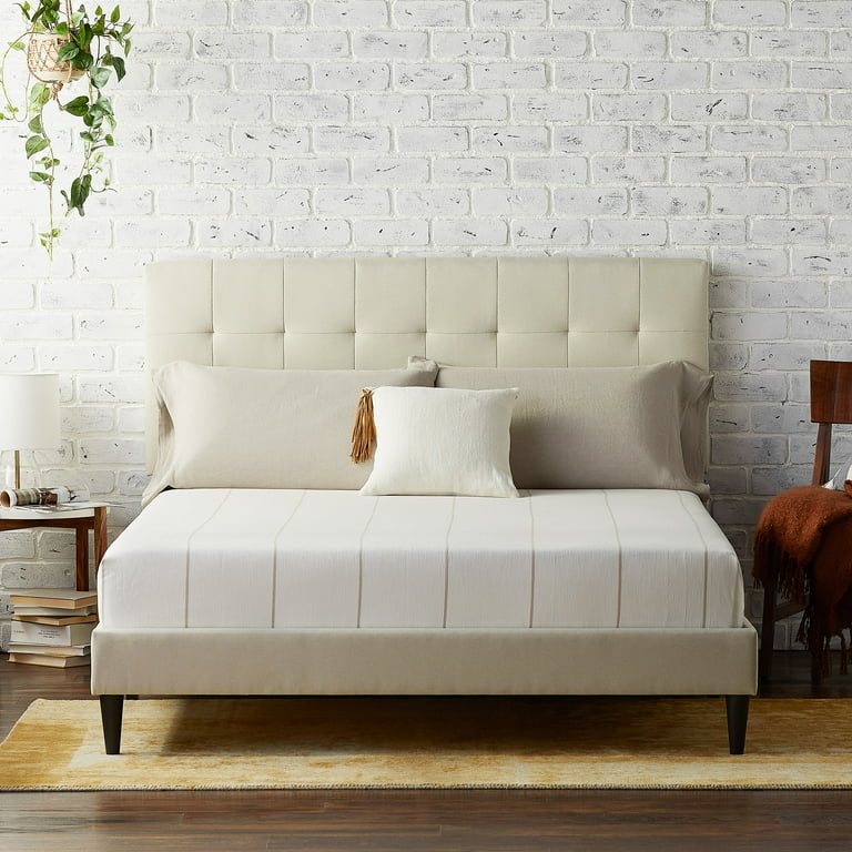 Upholstered square deals tufted platform bed