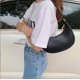 thumbnail image 1 of Bolso pequeño de estilo coreano, bolso de moda para mujer, bolso en forma de media luna, bolso de hombro para mujer, bolso de mano para mujer, bolso de axila de alta moda para mujer, 1 of 6