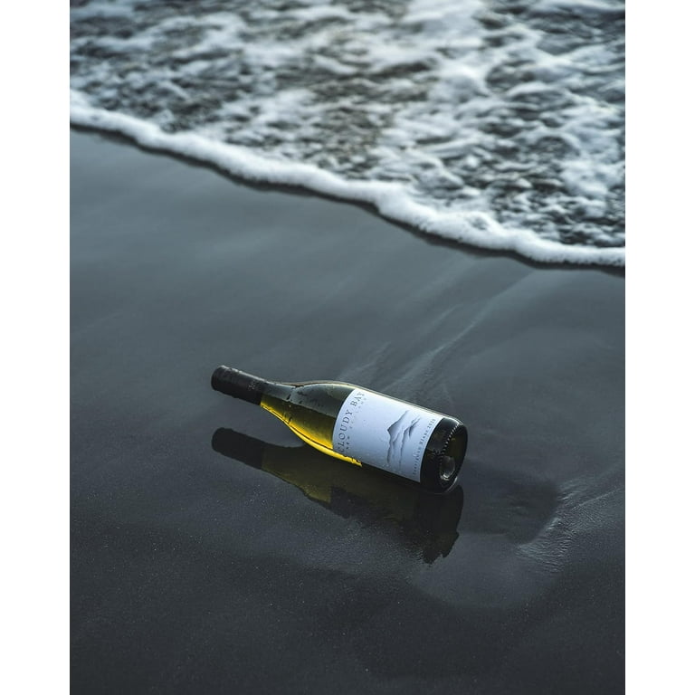Cloudy Bay Sauvignon Blanc White Wine New Zealand 750ml Glass