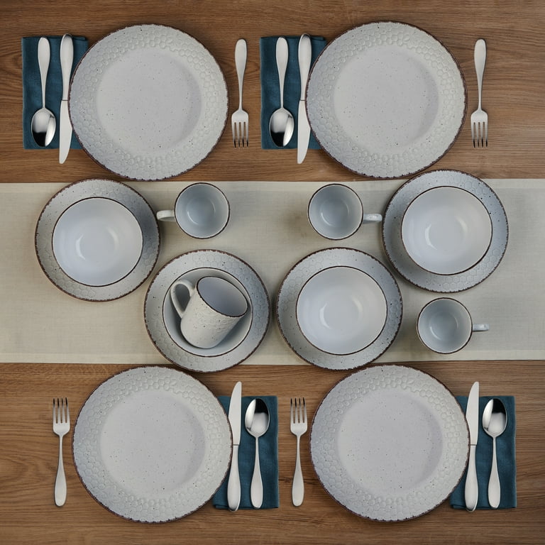 Pfaltzgraff Bumble Bee White Stoneware 16 Piece Dinnerware Set