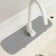 thumbnail image 3 of Alfombra de silicona para grifo de cocina, grifo con ondas de agua, tapete receptor de agua, almohadilla grande para salpicaduras de fregadero, Protector de encimera para Baño, 3 of 5
