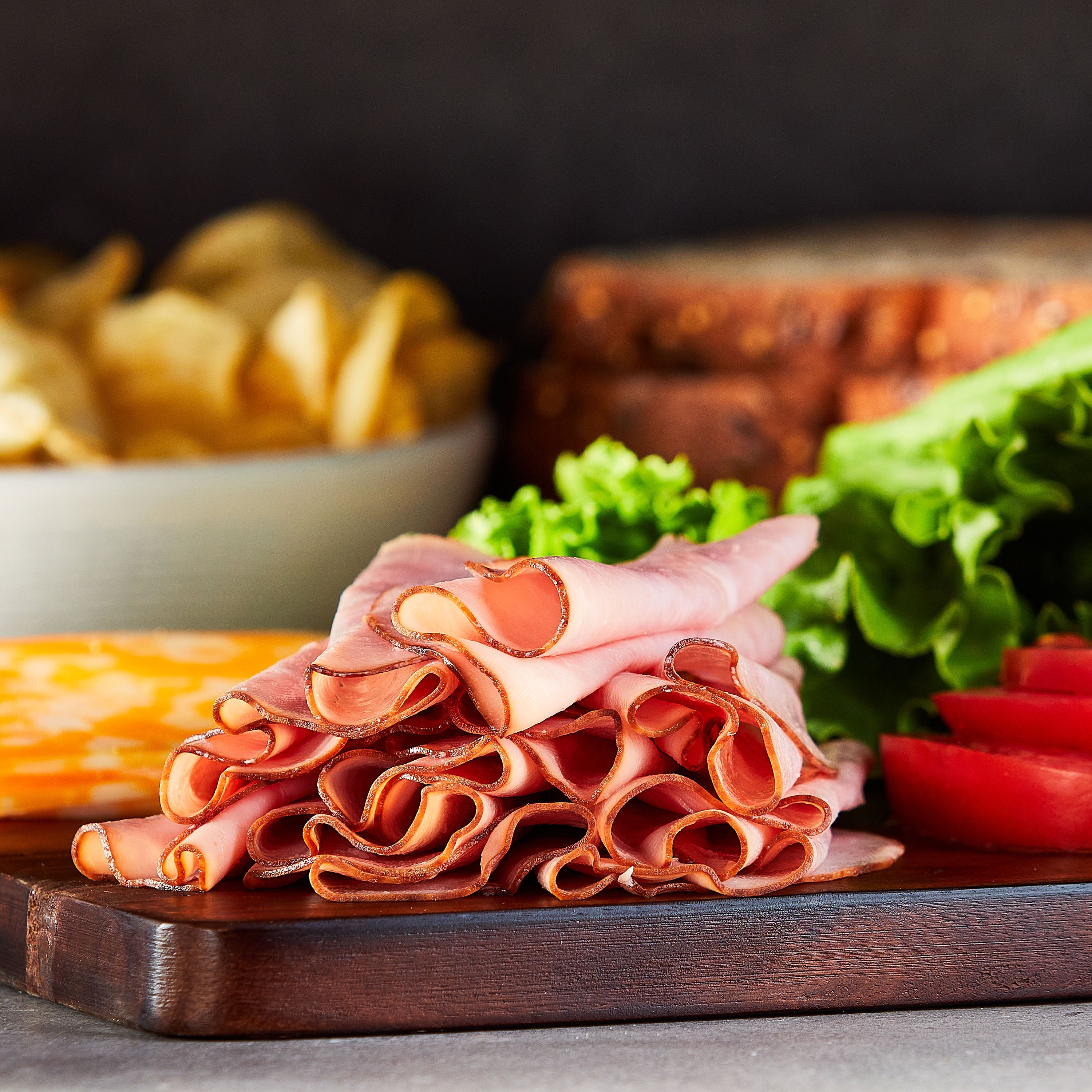 Great Value Thin Sliced Black Forest Ham Lunchmeat, Family Pack, 1 lb, Resealable Plastic Tub, 10 g of Protein per 2 oz Serving