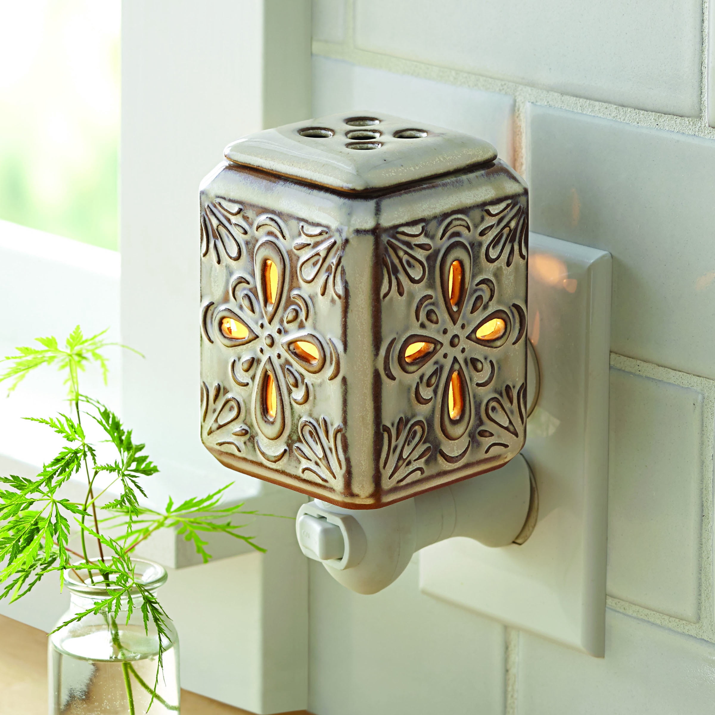 Better Homes and Gardens 4 Piece Wax Warmer Gift Set - Inspire, $29 Value 