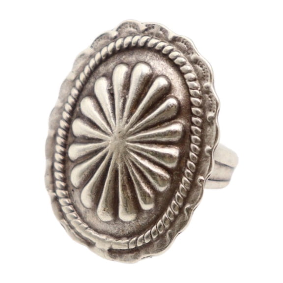 Vintage Floral Ring