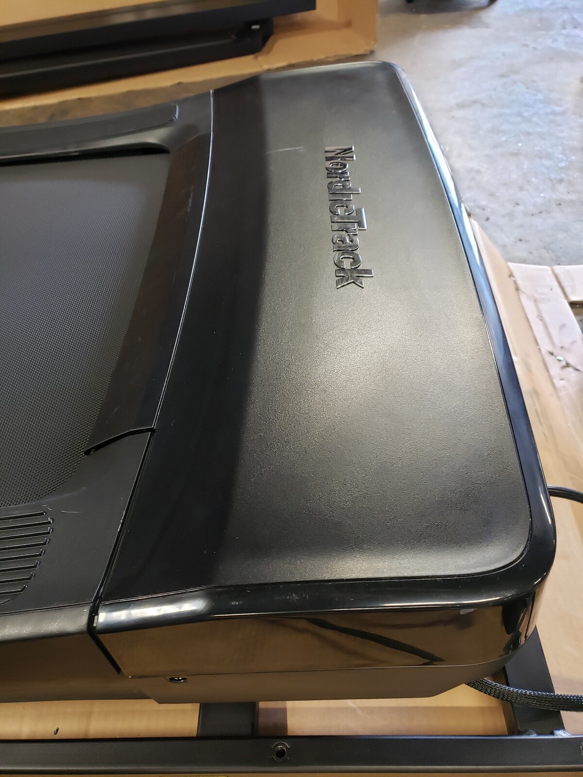 Restored NordicTrack Treadmill Commercial 1250 10" Tilting Touchscreen