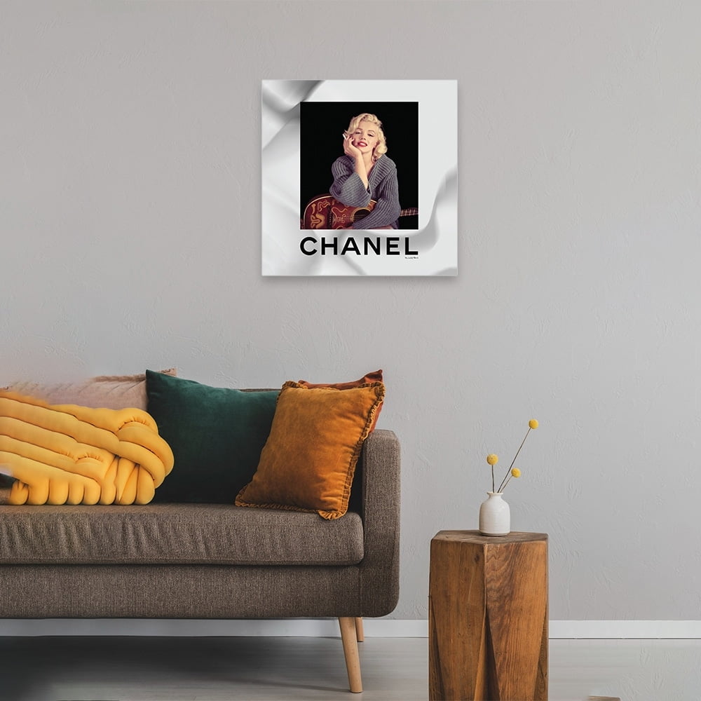 MARILYN IN ALL HER COMFORT - 14"x14" Canvas Artwork - Multi-Color 30 x 30