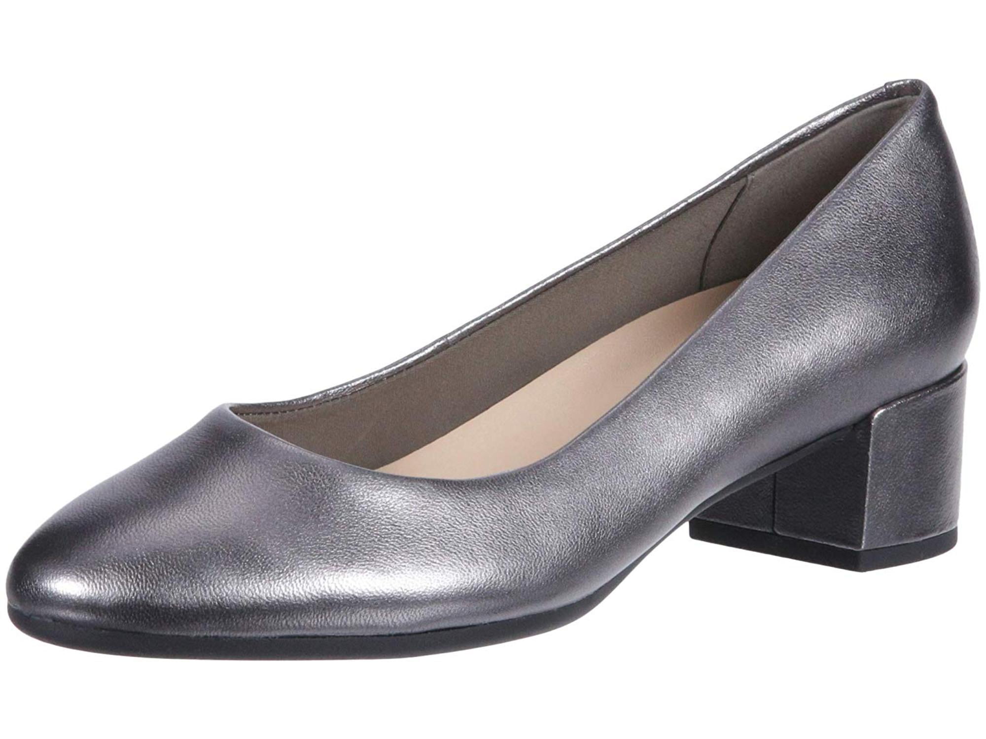 easy spirit pumps