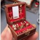 thumbnail image 2 of 1:12 Mini Juego de Muebles para Casa de Muñecas Joyería Diminuta con Accesorios Decorativos para Micro Escena & Almacenaje de Maquillaje, 2 of 8