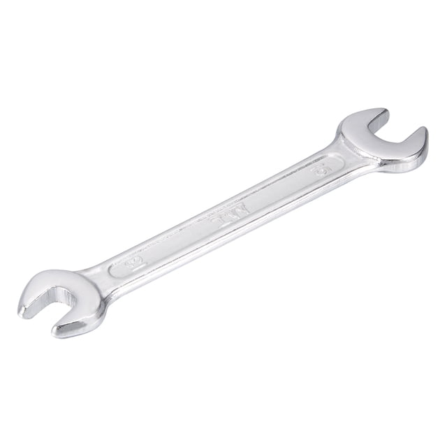 Unique Bargains Clé à Double Extrémité Ouverte Métrique Plaquée Chrome, 13 mm x 15 mm. Clé à Double Extrémité Ton Argent avec Ouvertures de 13 mm et 15 mm, en Acier au Chrome et au vanadium Traité Thermiquement pour la Résistance et la Durabilité. Présente une Finition Polie Miroir pour la Résistance à la corrosion et une Extrémité Ouverte Décalée de 15 Degrés pour une Oscillation d'Arc Améliorée dans les Espaces Étroits. Mesure 152 mm (5,98 Pouces) de Longueur Totale et Pèse 87 g.