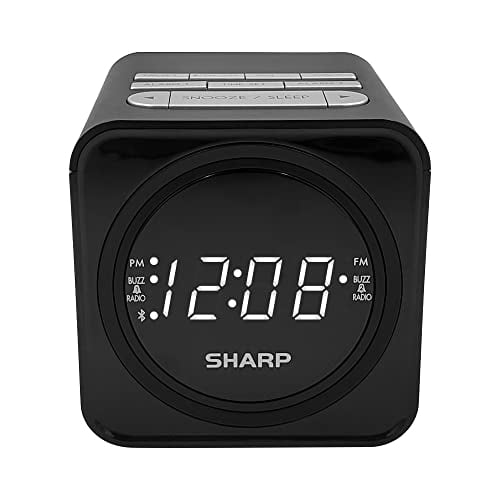 Radio reloj FM SHARP con altavoz Bluetooth, puerto de carga USB FastCharge de 2 amperios, despertador o radio, alarmas duales, pantalla LED blanca fácil de leer, simple de usar, información rápida