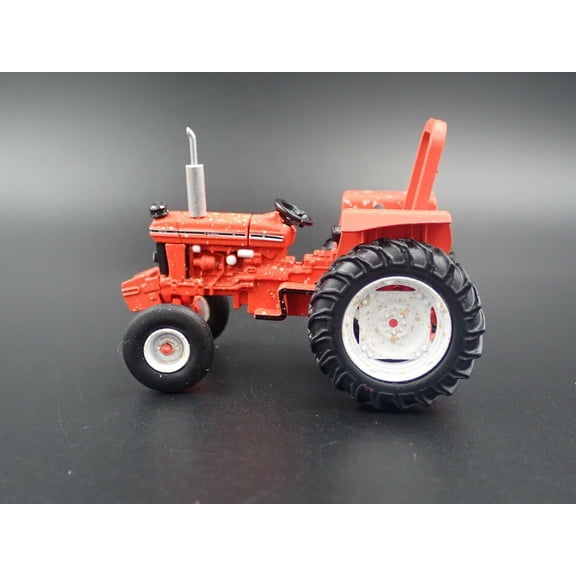 Open Box 1985 85 FORD 5610 FARM TRACTOR DIRTY RED 1:64 SCALE DIORAMA DIECAST MODEL CAR