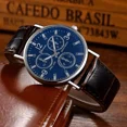 thumbnail image 4 of Reloj Geneva 2019 Para Caballero Casual Elegante Color de la correa Café/Blanco Color del bisel Negro Color del fondo Negro, 4 of 8