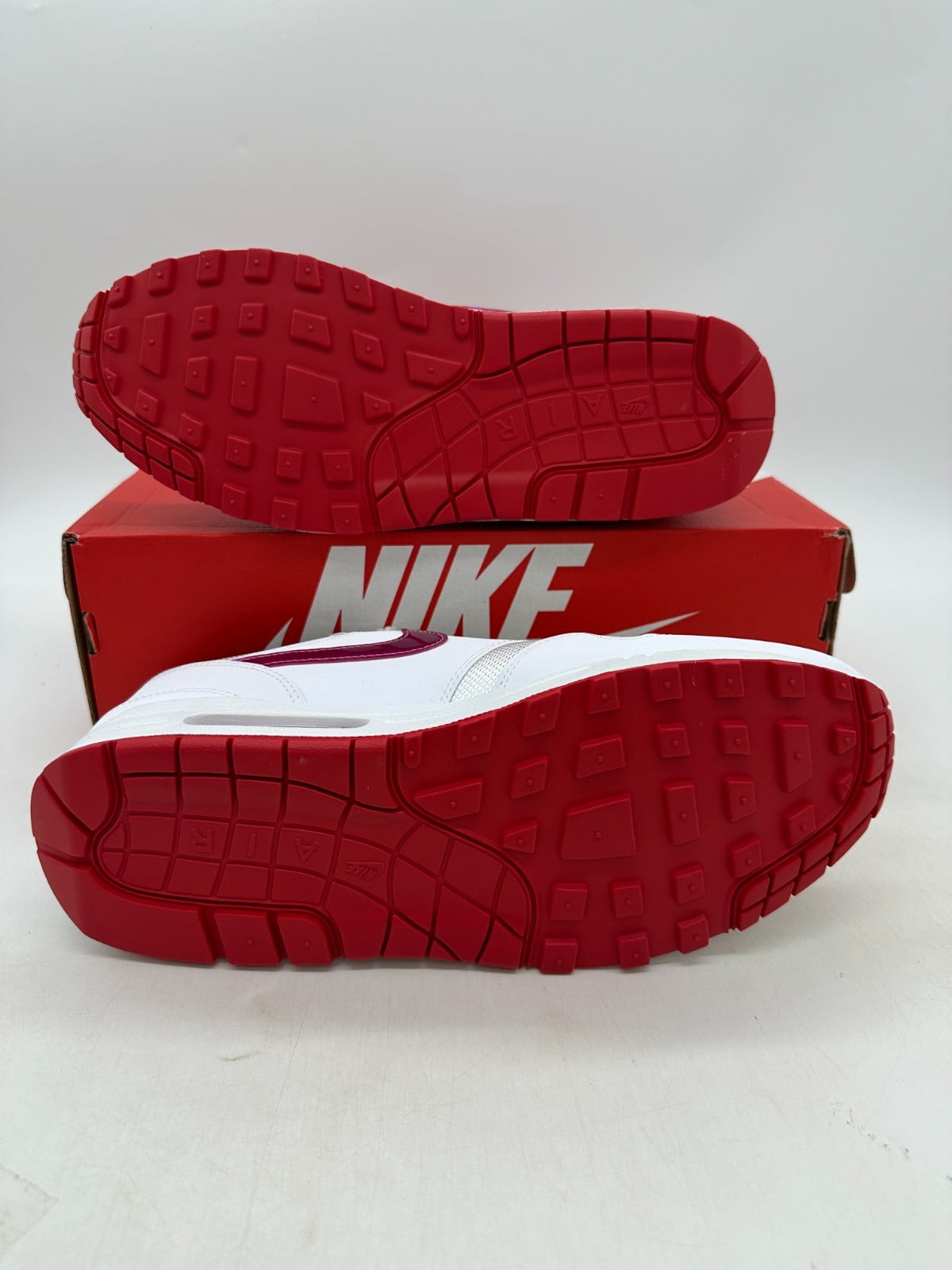 Nike Air Max 1 Premium Men display picture 1