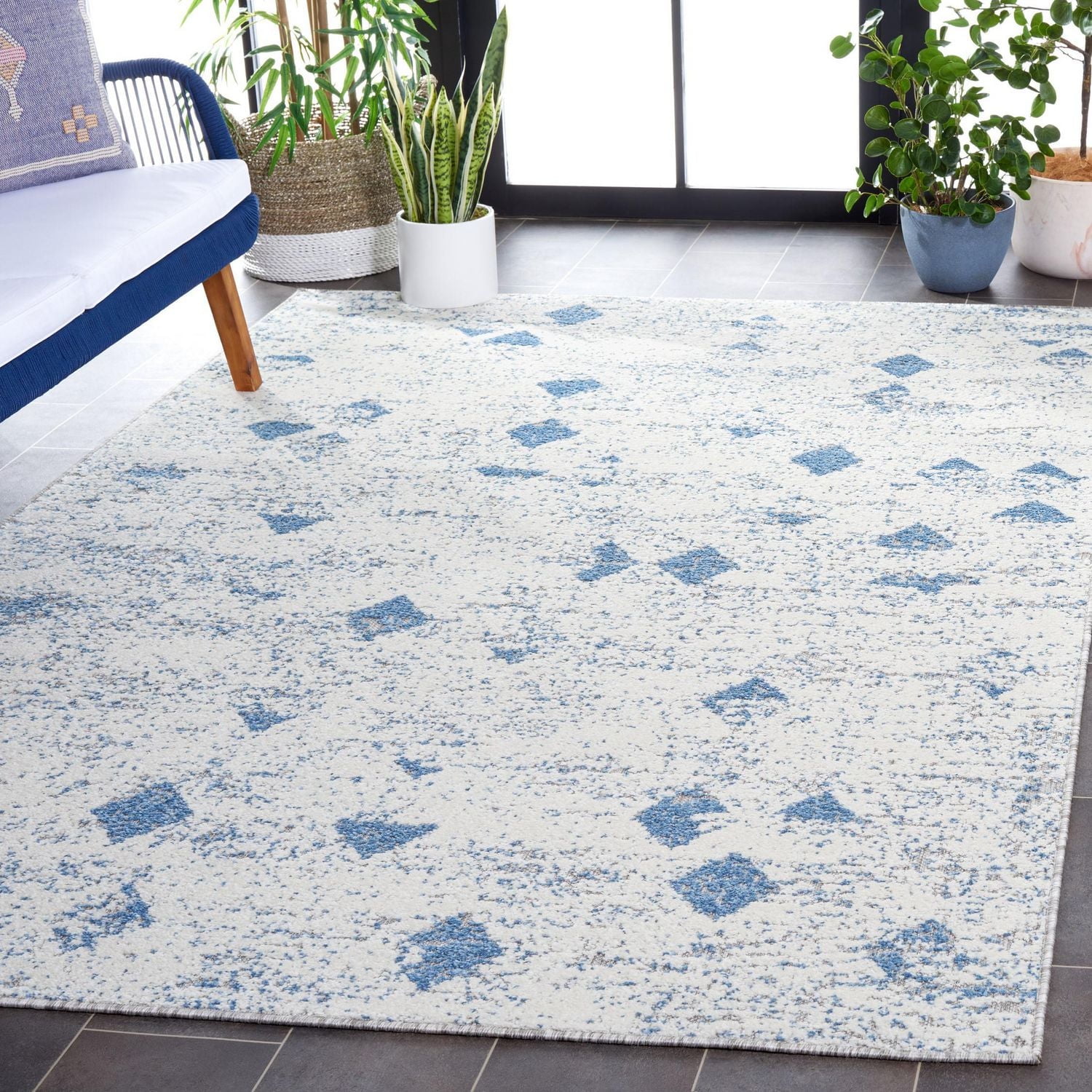 SAFAVIEH Cottage Azalea Abstract Indoor/Outdoor Area Rug