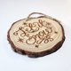 thumbnail image 3 of Adornos de madera para árbol de Navidad con cuero • Colgantes redondos tallados • Juego de 12 piezas • Decoración rústica del hogar • Manualidades en madera ecológicas, 3 of 3