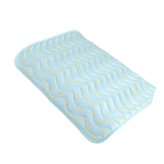 Tapis Rafraîchissant pour Animaux en Tissu de Soie Glacée, Couverture Rafraîchissante Respirante et Réutilisable pour Chats et Chiens, Convient à la Maison, à l'Extérieur et à l'Utilisation en Voiture