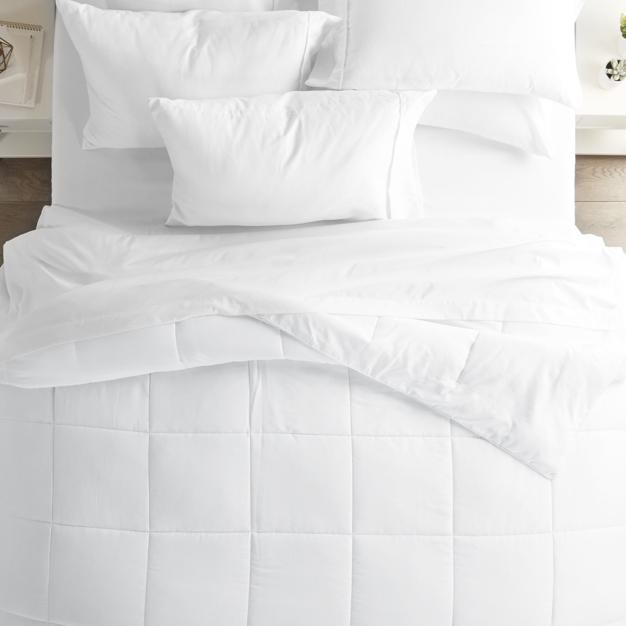Noble Linens 2-Piece Natural & Latte Reversible Down Alternative Comforter Set, Twin/Twin XL