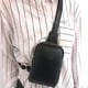 thumbnail image 4 of Bolso bandolera de piel para mujer Bolso bandolera sencillo de un solo hombro, 4 of 5