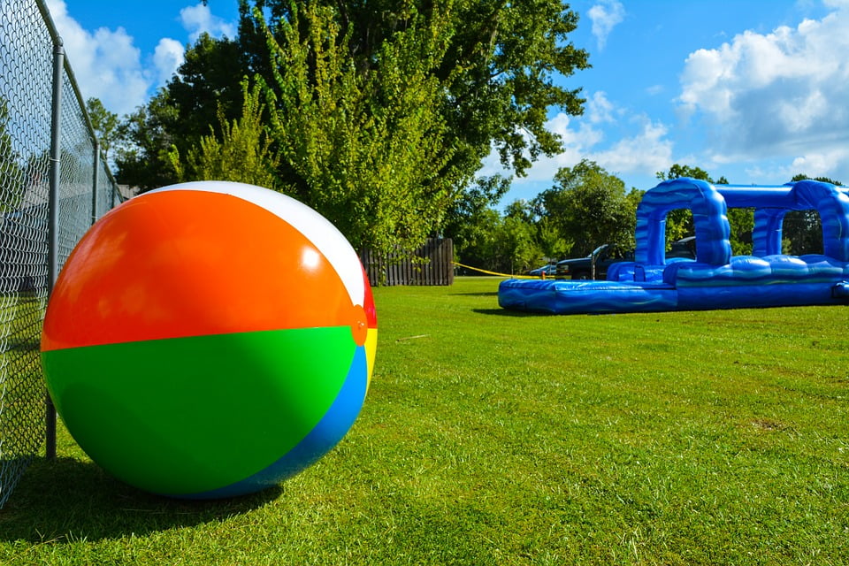 12 inch beach ball