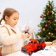 thumbnail image 5 of Bewildely Camioneta roja vintage con decoración de de árbol de Navidad para Navidad Kits de decoración para fiestas, 5 of 6