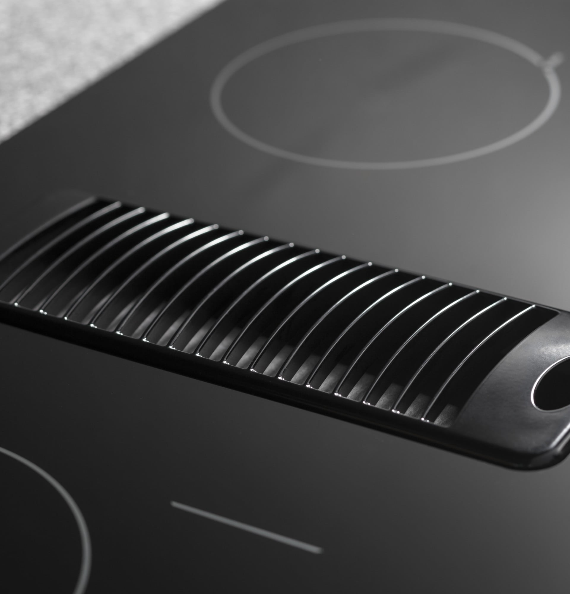 PP9830SRSS 30" Electric Downdraft Cooktop w/ 4 Burners