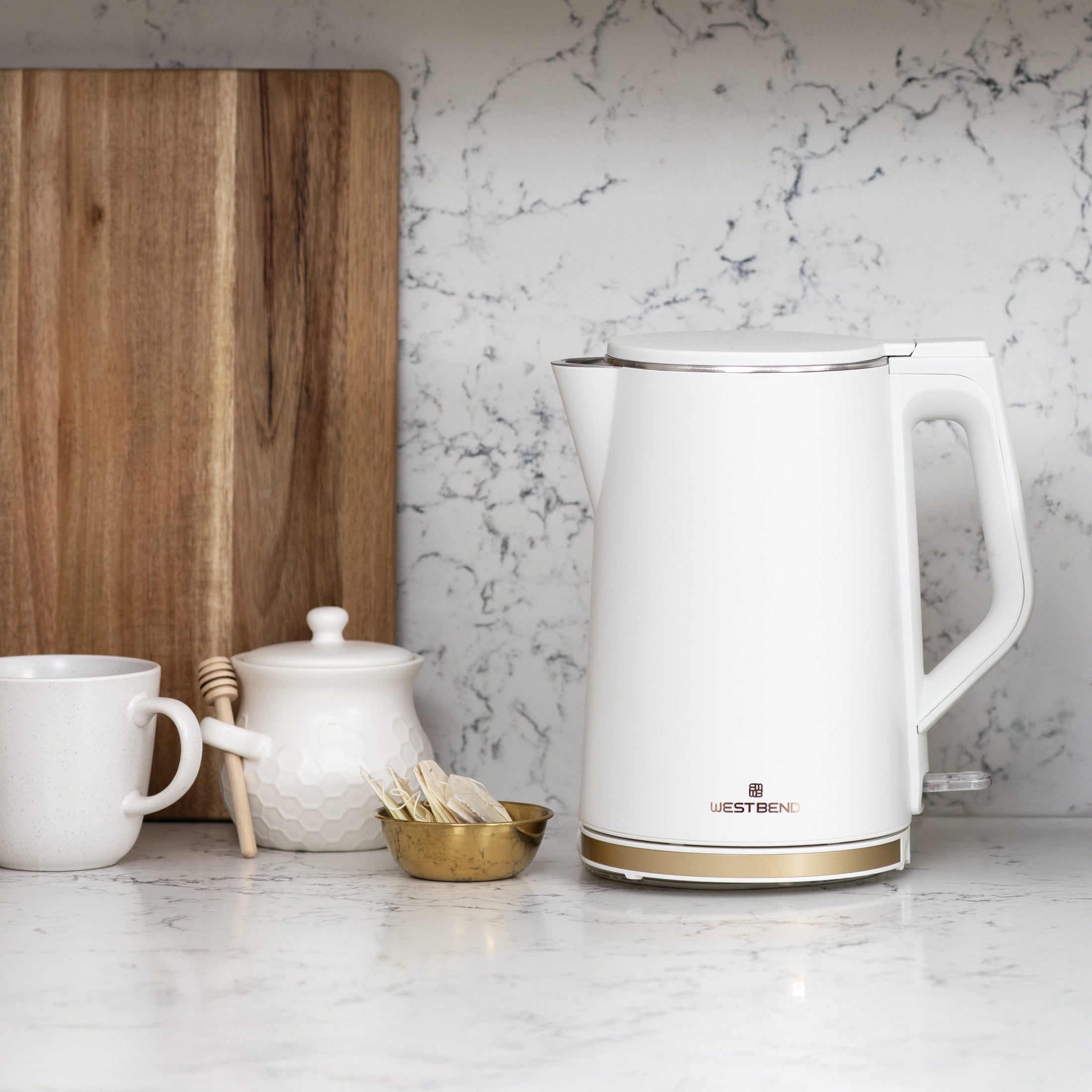 West Bend Timeless Electric Kettle, 1.5 Liter Capacity, in White/Gold (KTWB2LWG13)