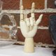 thumbnail image 3 of ZHAOCHENG Mano de madera de 18 cm con dedos articulados, ideal para pintar, decorar y exhibir., 3 of 3