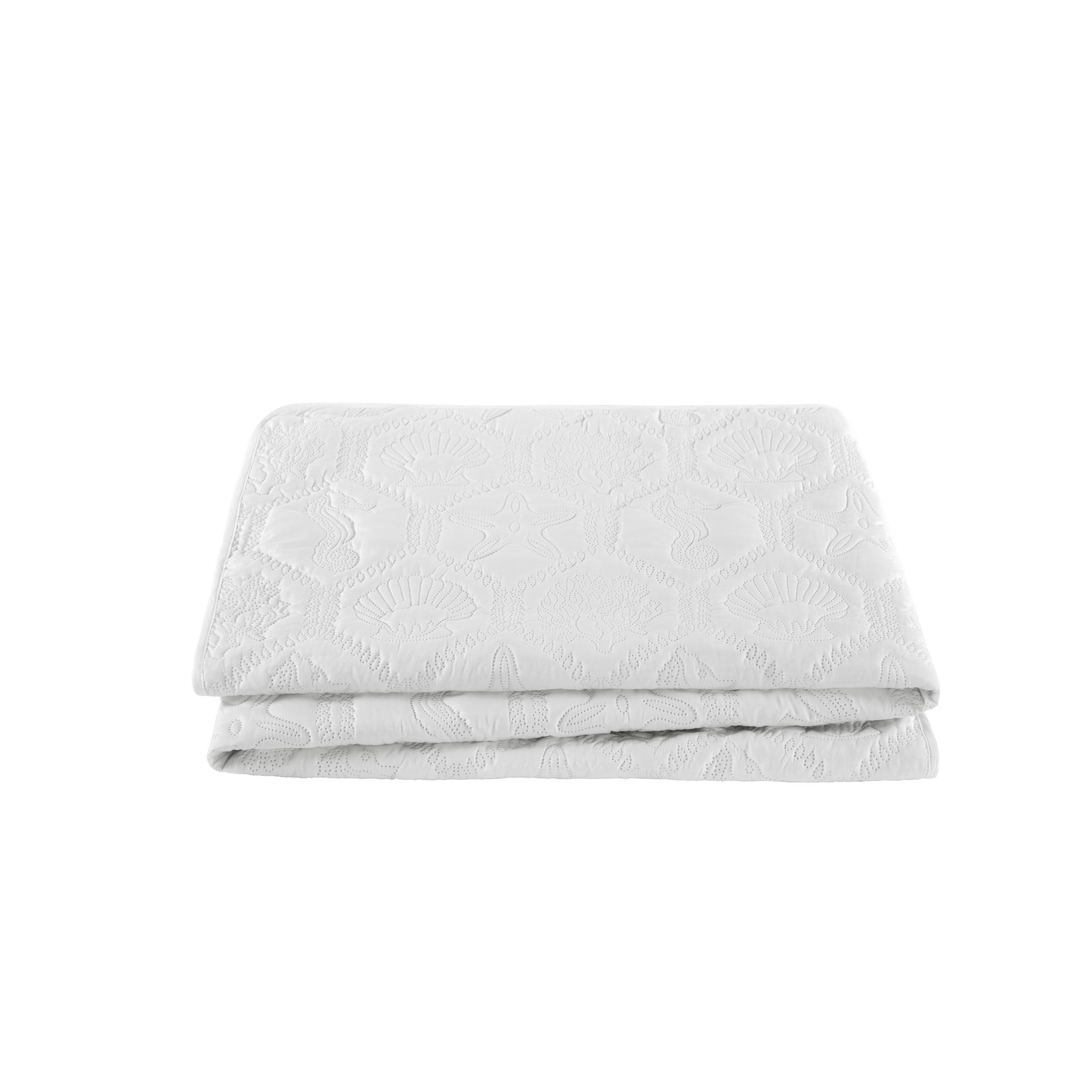 VCNY Home Shore Coastal 3-Piece White Textured Sealife Quilt Set, King, Adult, Unisex
