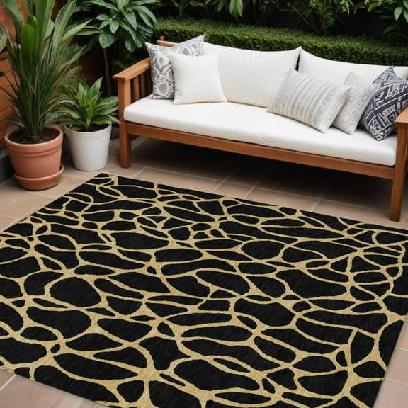 HomeRoots 599183 10 x 14 ft. Black & Gold Geometric Washable Indoor & Outdoor Rectangle Area Rug