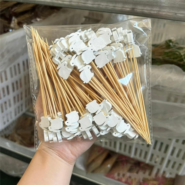 100 palillos de Pascua para aperitivos, palillos de bambú natural de 11 cm para cócteles, pasteles, postres, frutas y decoraciones para fiestas de Pascua (estilo zanahoria).