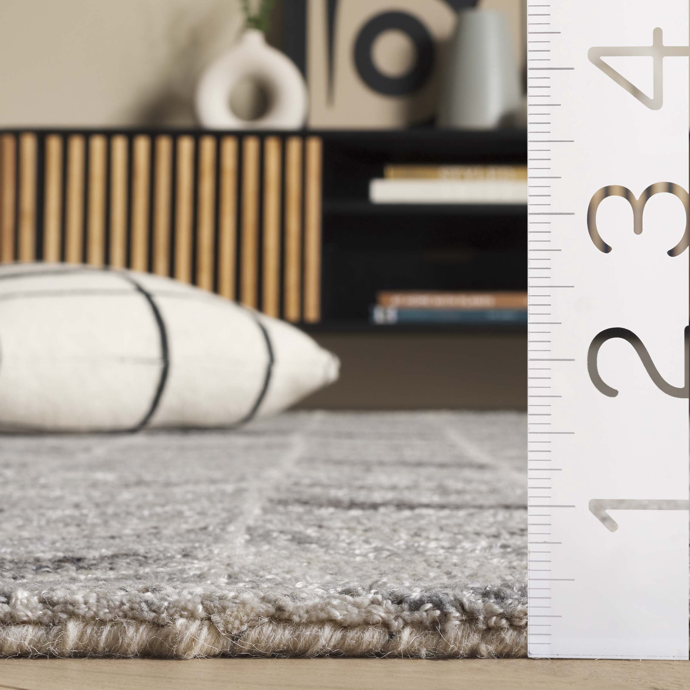 SAFAVIEH Abstract Alana Geometric Area Rug, Gray, 5' x 8'