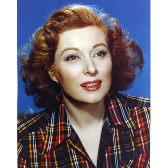 Greer Garson Close Up Portrait Photo Print (24 x 30)