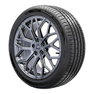 Dunlop SP Sport Maxx 050 Performance 235/55R20 102V Passenger Tire