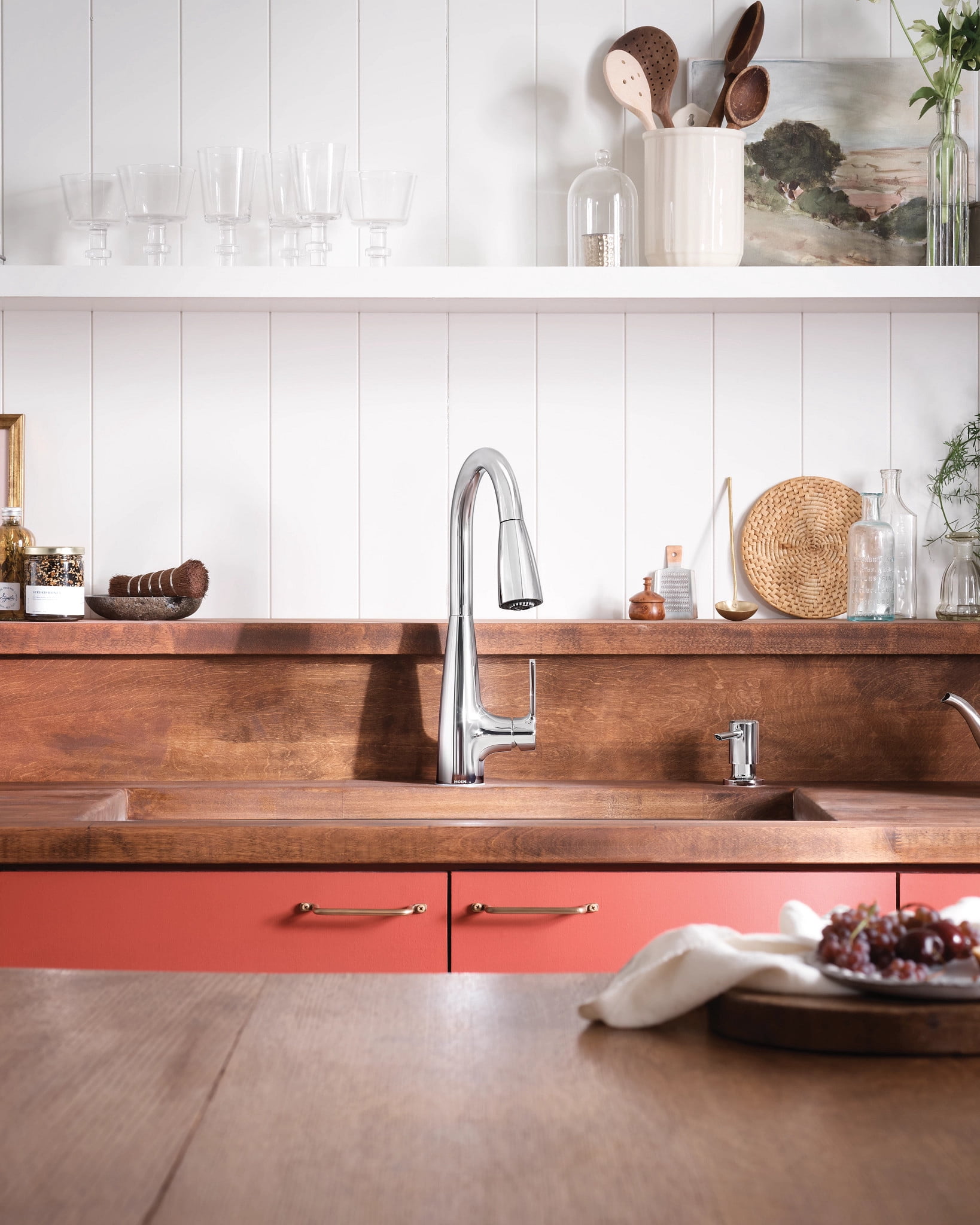 Moen Haelyn Single-Handle Pull-Down Sprayer Kitchen Faucet with Reflex and Power Boost in Chrome
