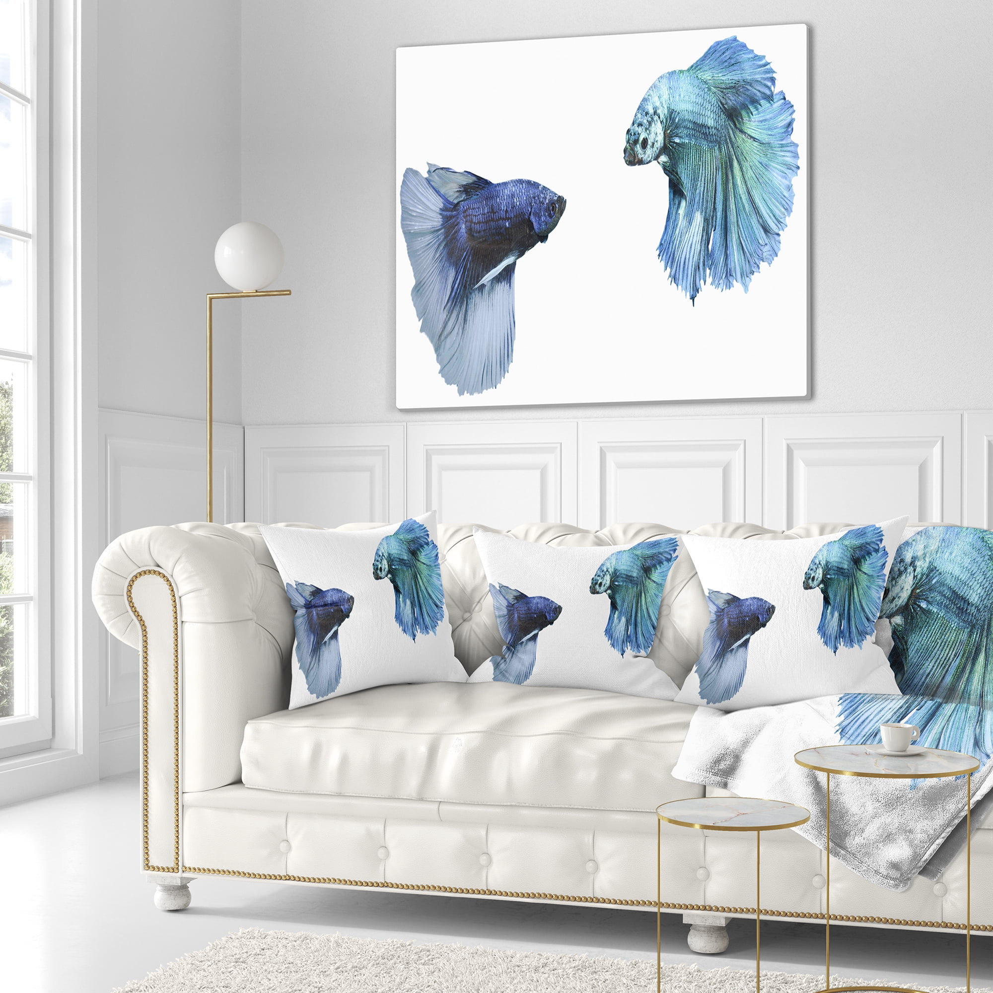Designart Fighting Fish - Animal Throw Pillow - 18x18