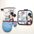 thumbnail image 3 of Disney-Guantes para horno de Mickey Mouse, 2 piezas, posavasos, figuras de Anime, accesorios de cocina para hornear, guante de aislamiento antiquemaduras, herramienta de regalo, 3 of 5