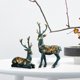 thumbnail image 5 of Escultura de ciervo 2 estatuas de ciervos, adorno artesanal de resina, escultura de alce para decoración de mesa de armario Fanmusic Escultura de ciervo, 5 of 7