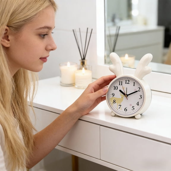 Compact Analog Alarm Clock, Independent Plastic Desktop Clock — 6.9x4.9x1.9 Inch Battery Operated Timepiece, Gentle Wake Up for Bedroom Campus