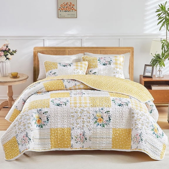 Floral Patchwork Quilt Set Queen Size Yellow and White 3 Piece Microfiber Quilt and 2 Pillow Shams