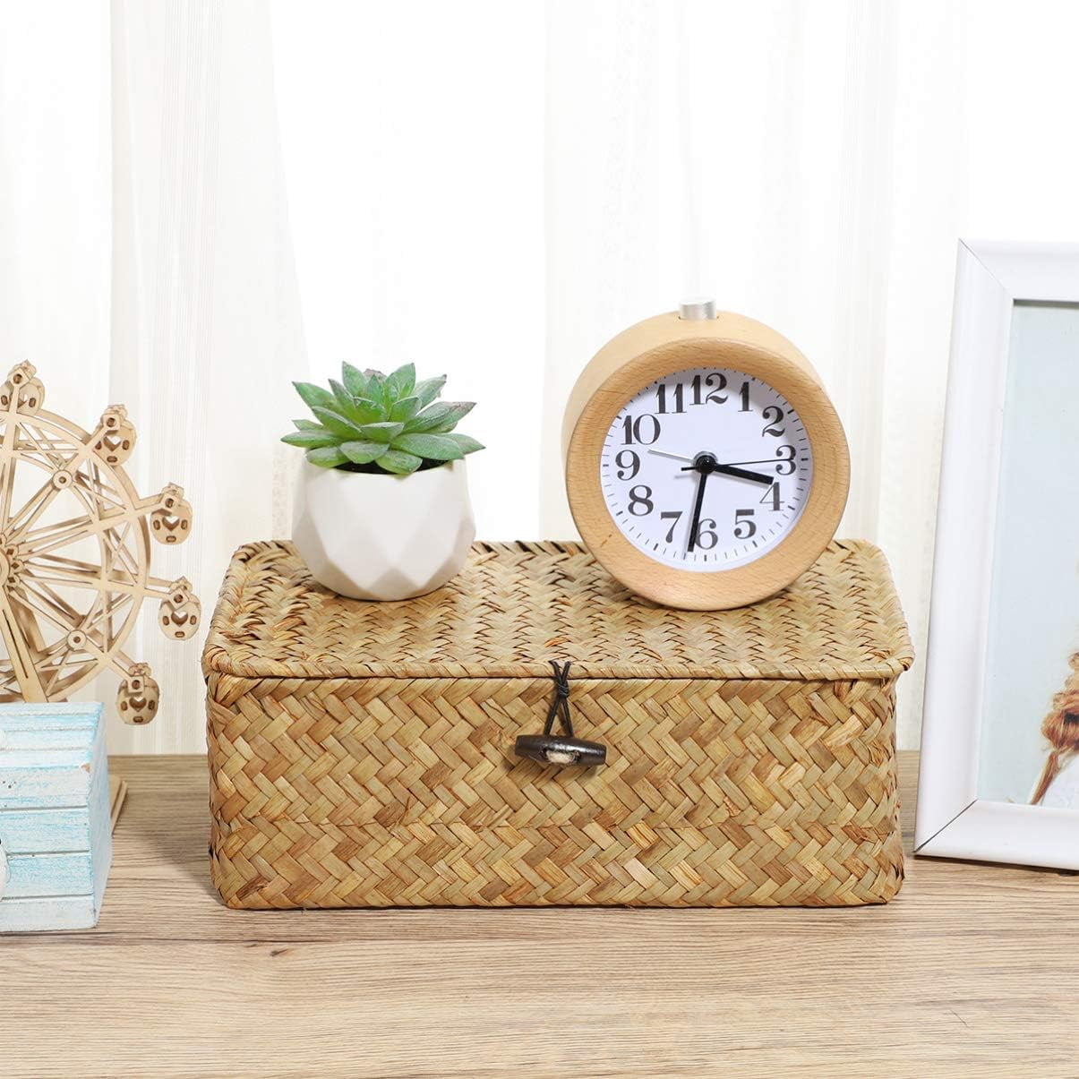 Woven Wicker Storage Basket Bin with Lid, Hand-Woven Desktop Basket,Small Home Storage Organizer Container, Rectangular Bathroom Storage Organiser Box,Multipurpose Storage Basket (Medium)