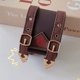 thumbnail image 4 of RV Funda de PU para auriculares Genshin Klee AirPods 2 3 Pro 3D oso de fresa Electrónica, 4 of 5