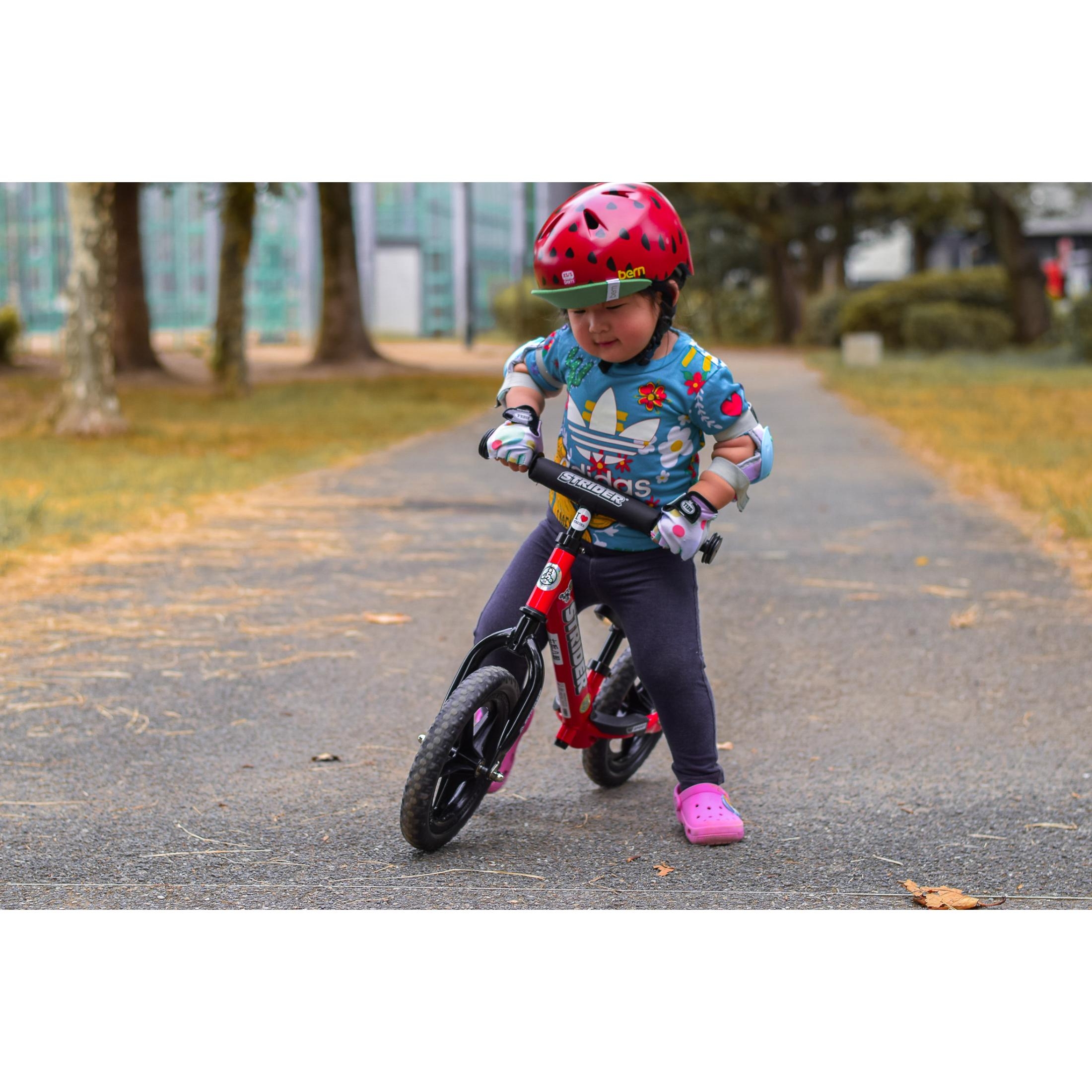 Strider 12 Sport No Pedal Balance Bike photo 8