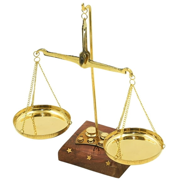 UROOZ NAUTICAL Antique Brass Weighing Scale Balance Decoration, Nautical Justice Law, Brass, 7.5 Inch