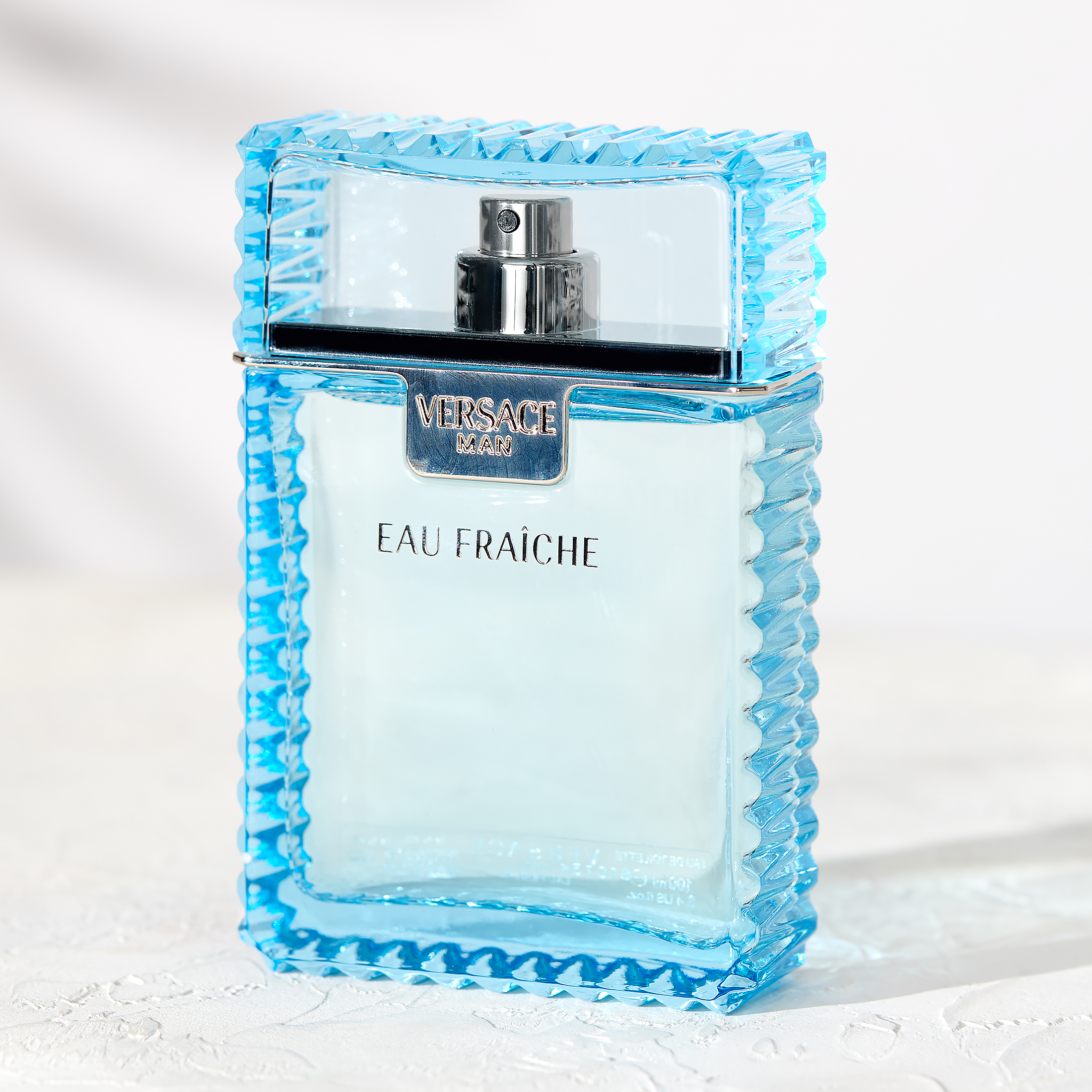 Versace Man Eau Fraiche Eau De Toilette Spray photo 4