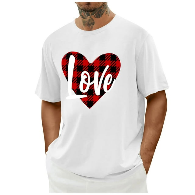 Tops para hombre, blusas y camisas de cuello redondo y manga corta para hombre. Camiseta/camisa informal de cuello redondo y manga corta con estampado de corazones para hombre. Tops de poliéster para