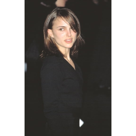 Natalie Portman At Premiere Of Gangs Of New York, Ny 1292002, By Cj Contino Celebrity (8 x 10)